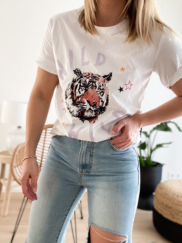 Statement T-Shirt Wild Leo in Weiß